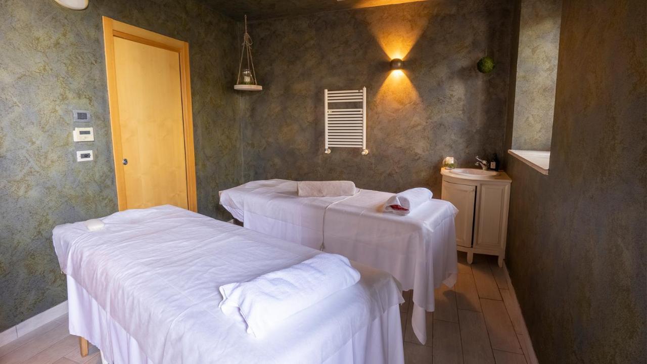 Relais Bella Rosina Pool & Spa La Cassa Екстериор снимка