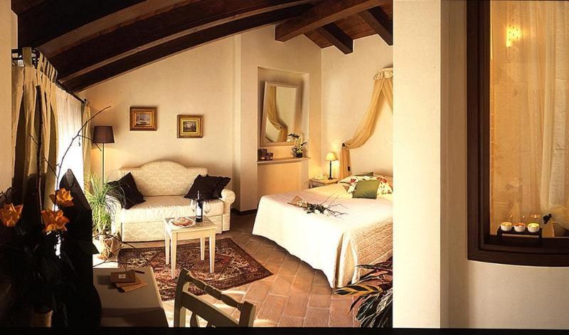 Relais Bella Rosina Pool & Spa La Cassa Екстериор снимка