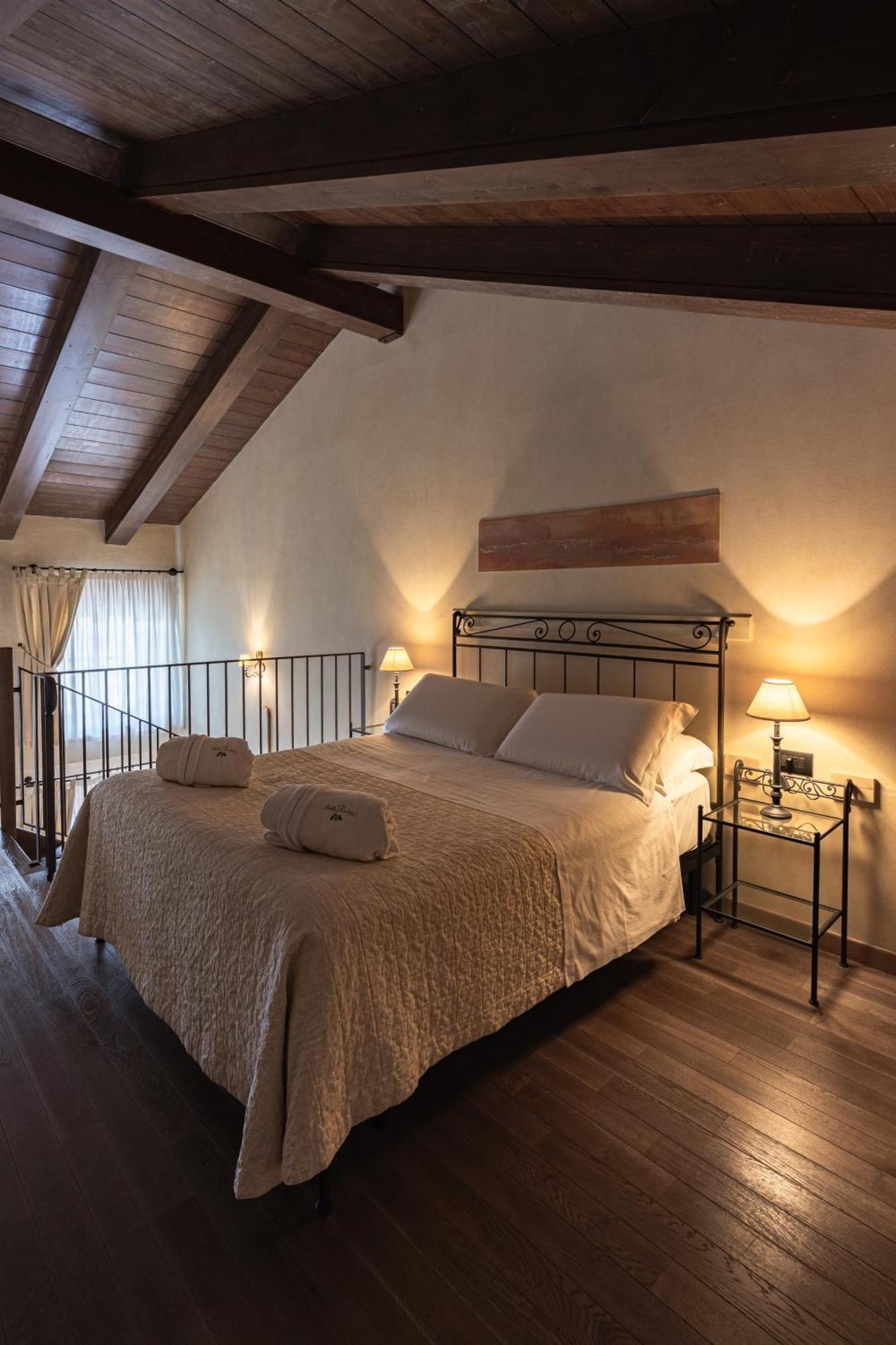 Relais Bella Rosina Pool & Spa La Cassa Екстериор снимка