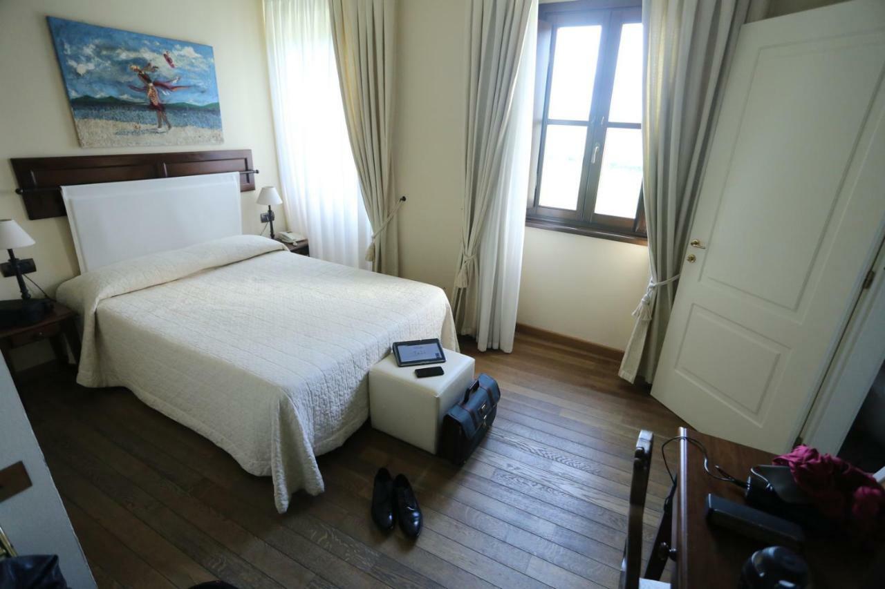 Relais Bella Rosina Pool & Spa La Cassa Екстериор снимка